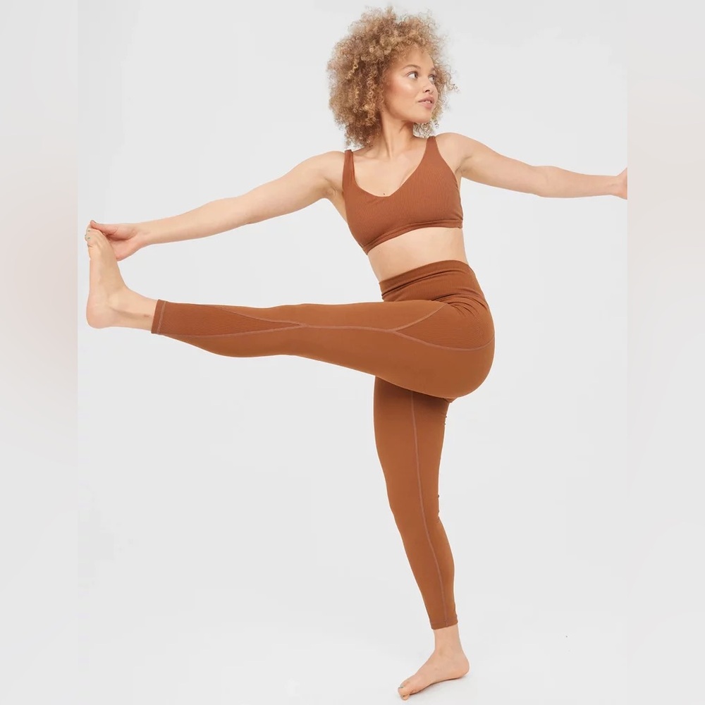 Aerie Offline GOALS High Waisted Ribbed Legging